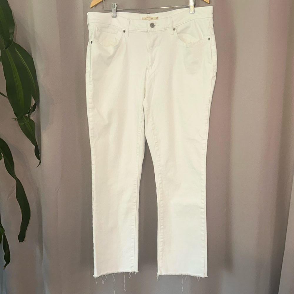 Levi Classic straight white jeans